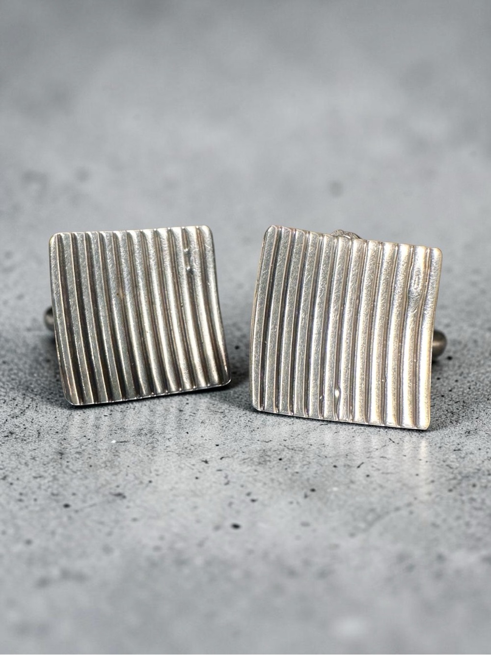 Vintage Ribbed Sterling Silver Square Clip-on Earrings